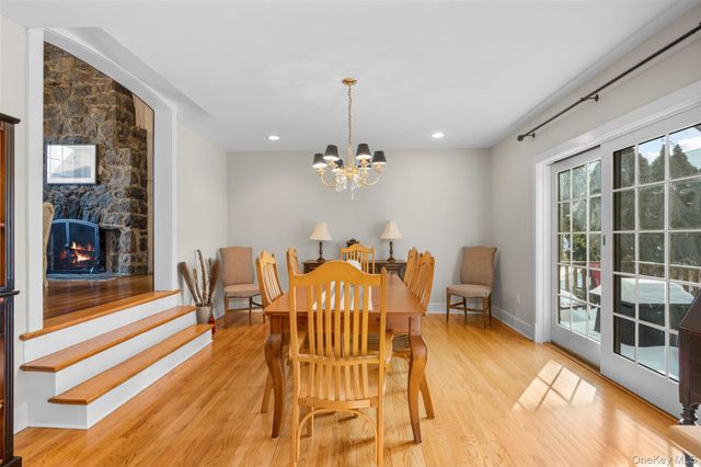 206 Knollwood Avenue, Mamaroneck, NY 10543