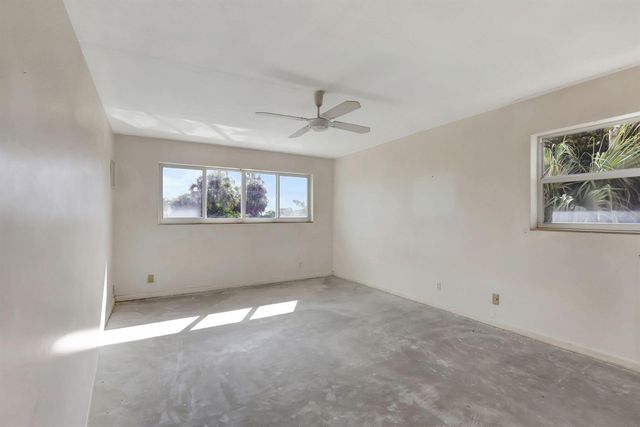 148 Yacht Club Drive 5, North Palm Beach, FL 33408