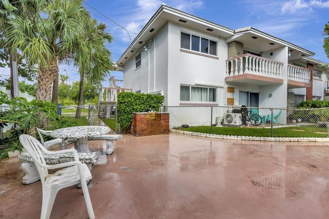 148 Yacht Club Drive 5, North Palm Beach, FL 33408