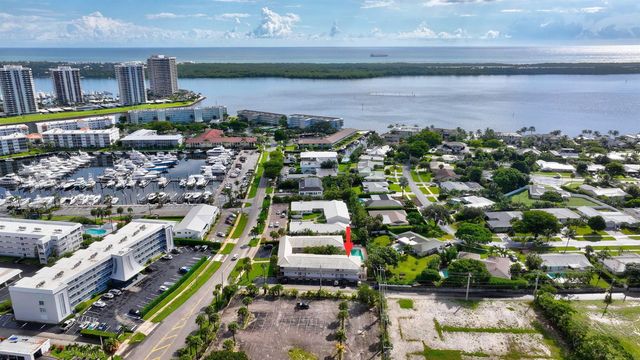148 Yacht Club Drive 5, North Palm Beach, FL 33408