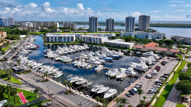 148 Yacht Club Drive 5, North Palm Beach, FL 33408
