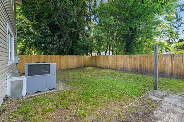 1250 27th ST, Newport News, VA 23607