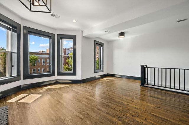 3513 N Sheffield Street 3, Chicago, IL 60657