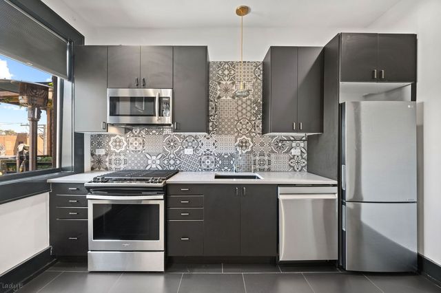 3513 N Sheffield Street 3, Chicago, IL 60657