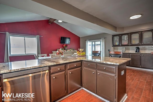 33647 Mina Drive, Sterling Heights, MI 48312