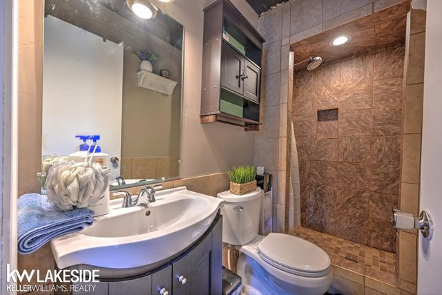 33647 Mina Drive, Sterling Heights, MI 48312