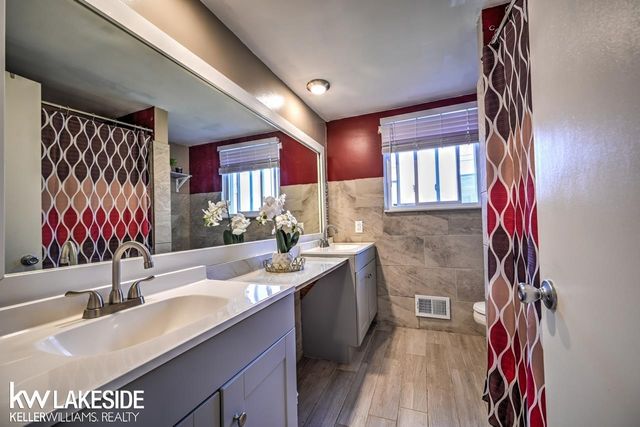 33647 Mina Drive, Sterling Heights, MI 48312