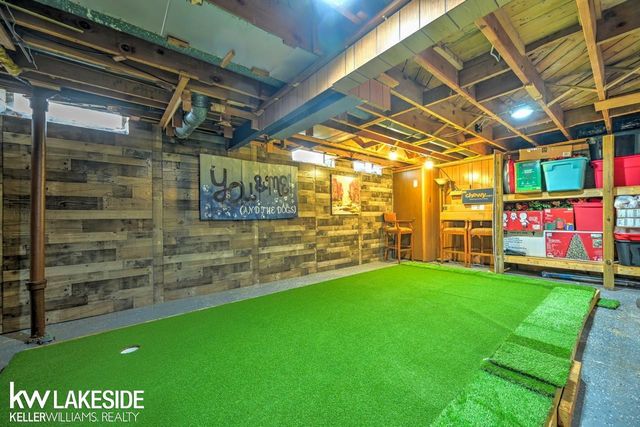 33647 Mina Drive, Sterling Heights, MI 48312