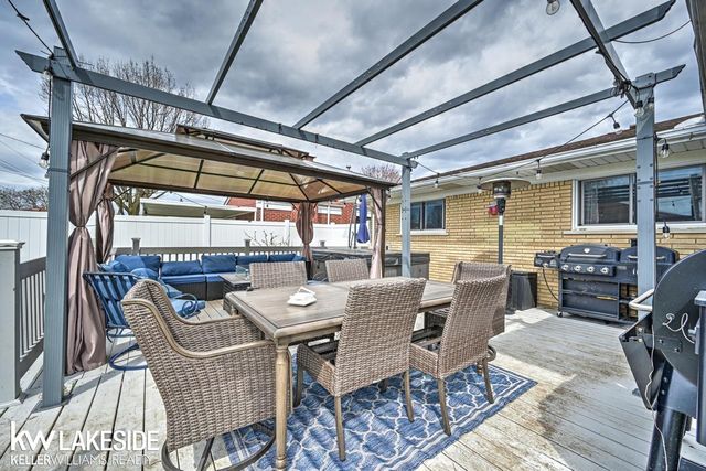 33647 Mina Drive, Sterling Heights, MI 48312