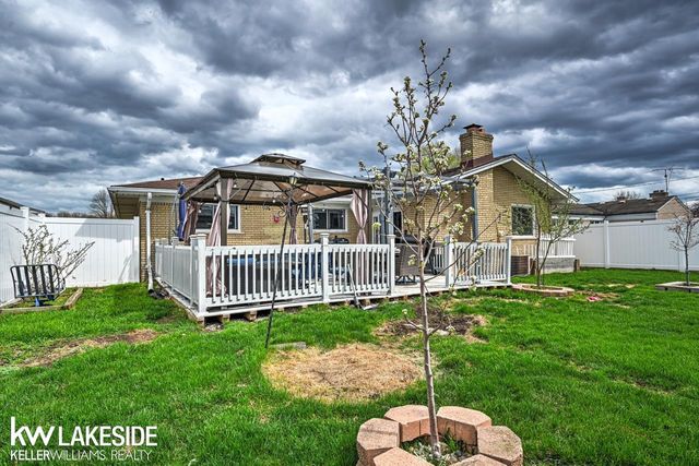 33647 Mina Drive, Sterling Heights, MI 48312