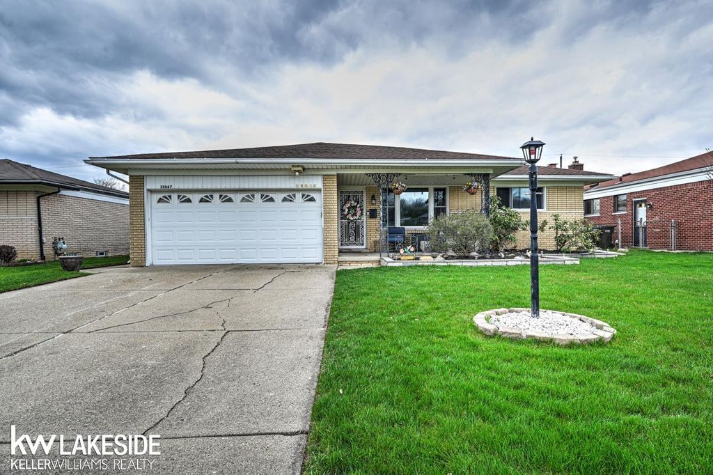 33647 Mina Drive, Sterling Heights, MI 48312