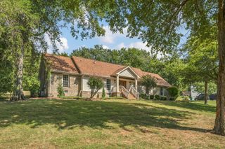 7010 Ellendale Dr, Brentwood, TN 37027
