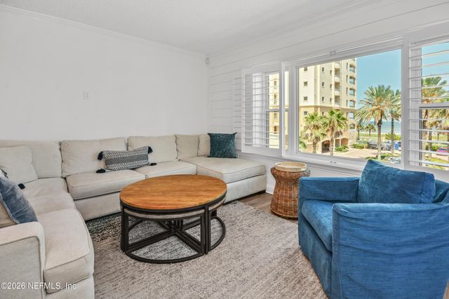 922 1ST Street S 302, Jacksonville Beach, FL 32250