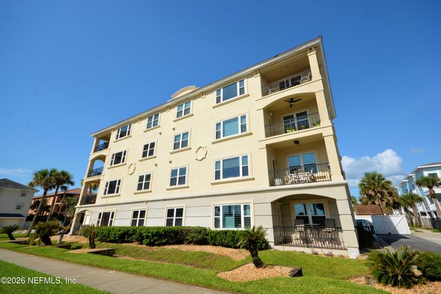 922 1ST Street S 302, Jacksonville Beach, FL 32250