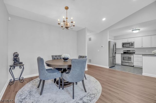 12 Augusta Dr 12, Clinton Twp., NJ 08801