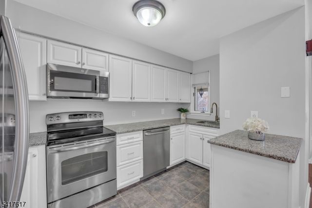 12 Augusta Dr 12, Clinton Twp., NJ 08801