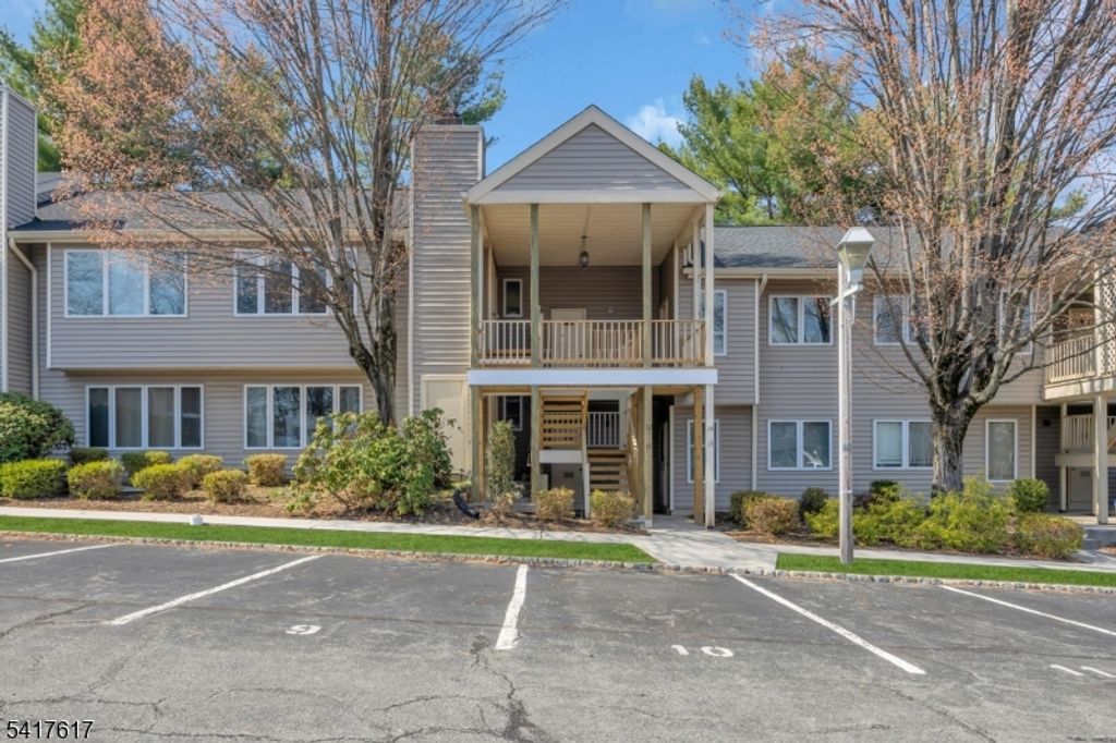 12 Augusta Dr 12, Clinton Twp., NJ 08801