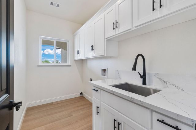 21035 Forest Glen Road, Madera, CA 93638