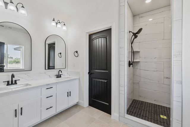 21035 Forest Glen Road, Madera, CA 93638