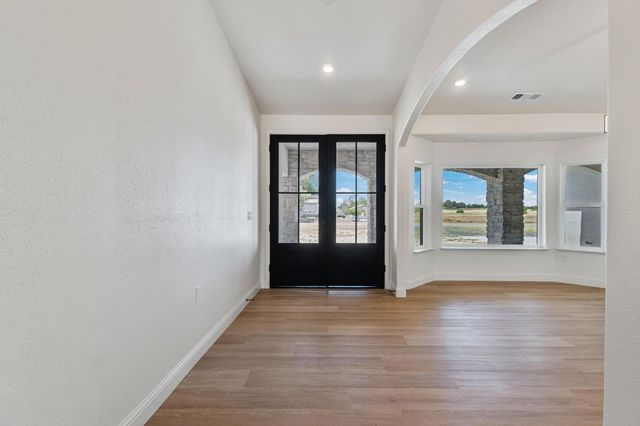 21035 Forest Glen Road, Madera, CA 93638