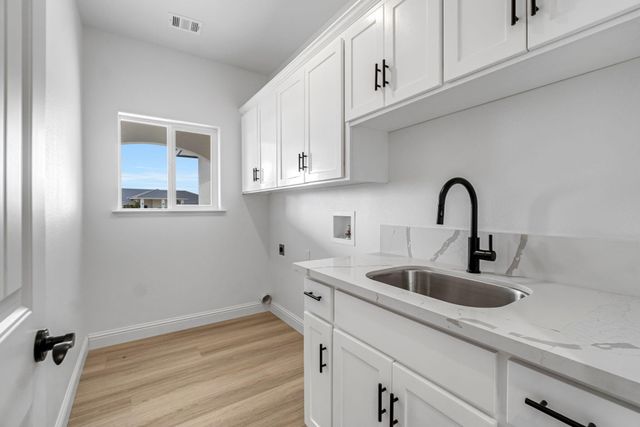 21035 Forest Glen Road, Madera, CA 93638