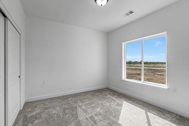21035 Forest Glen Road, Madera, CA 93638
