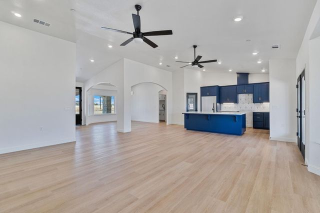 21035 Forest Glen Road, Madera, CA 93638