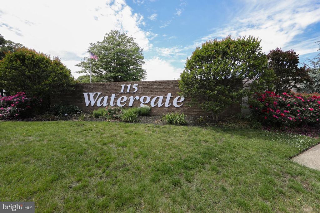 115 E KINGS HWY ##310, MAPLE SHADE, NJ 08052 — photo 2