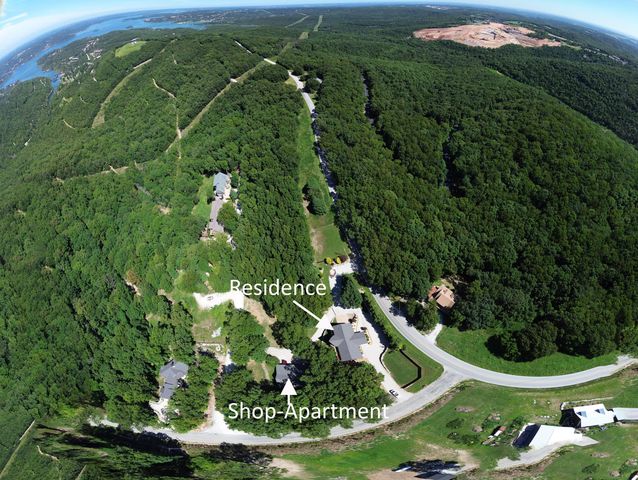 233 Sidehill Drive, Ridgedale, MO 65739