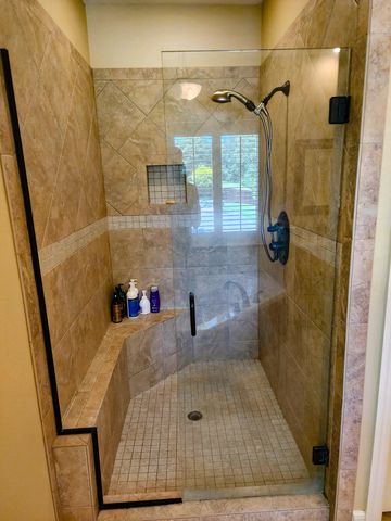 233 Sidehill Drive, Ridgedale, MO 65739