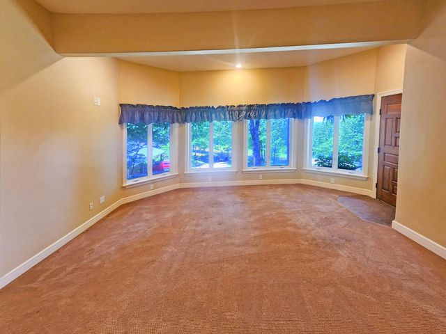 233 Sidehill Drive, Ridgedale, MO 65739