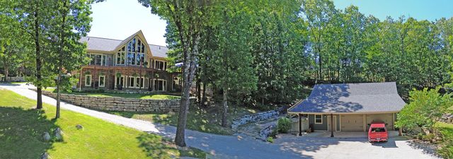 233 Sidehill Drive, Ridgedale, MO 65739