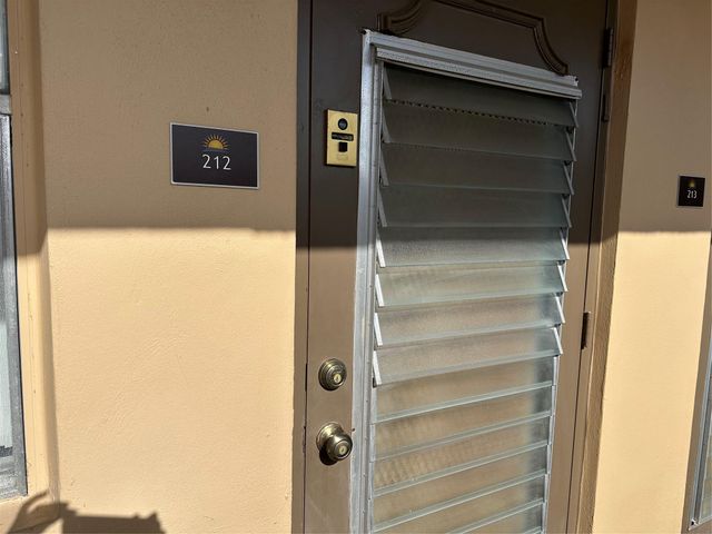 9061 Sunrise Lakes Blvd 212, Sunrise, FL 33322