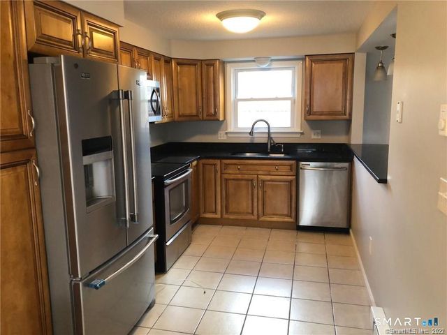 34 Inverness Lane, Middletown, CT 06457