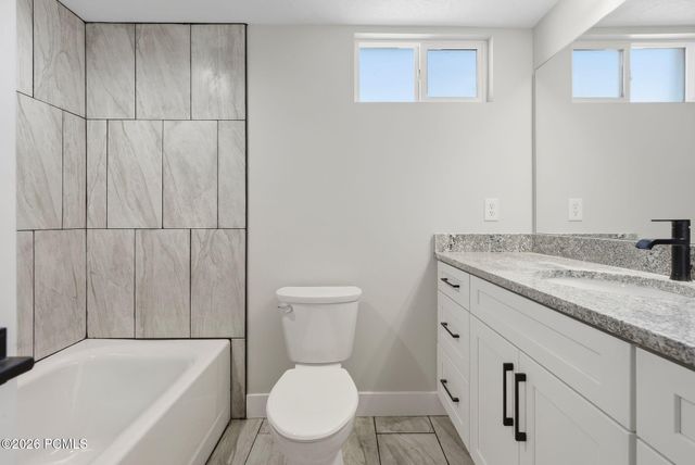 6121 S 520 East, Murray, UT 84107