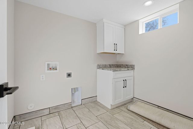 6121 S 520 East, Murray, UT 84107