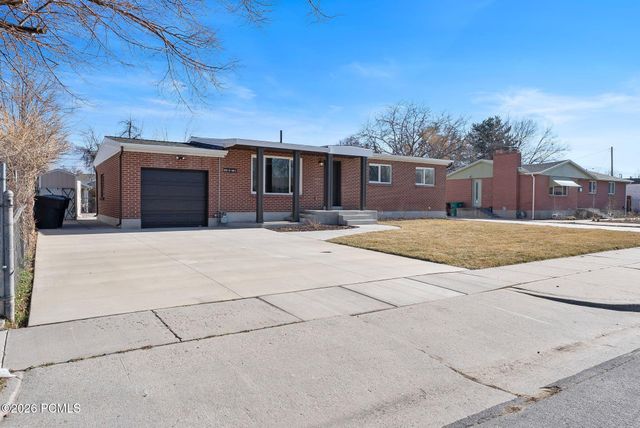 6121 S 520 East, Murray, UT 84107