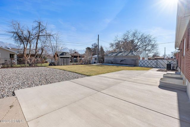 6121 S 520 East, Murray, UT 84107