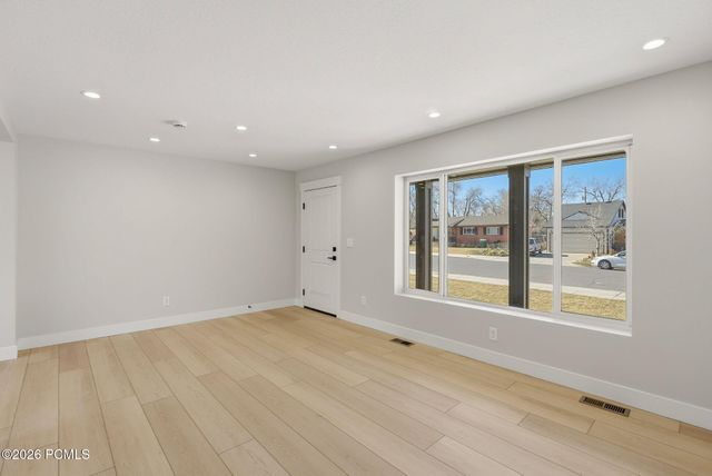 6121 S 520 East, Murray, UT 84107