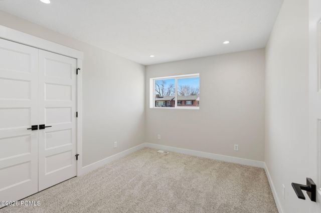 6121 S 520 East, Murray, UT 84107