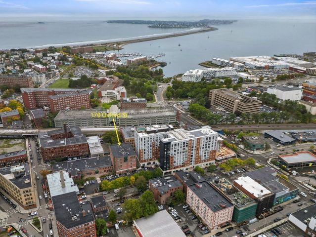 170 Oxford St 201, Lynn, MA 01901