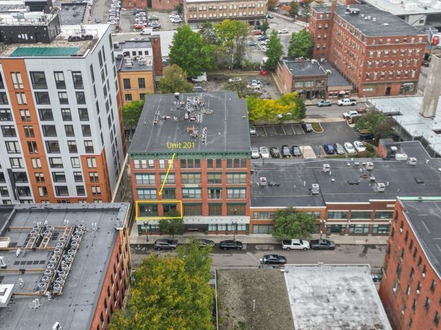 170 Oxford St 201, Lynn, MA 01901