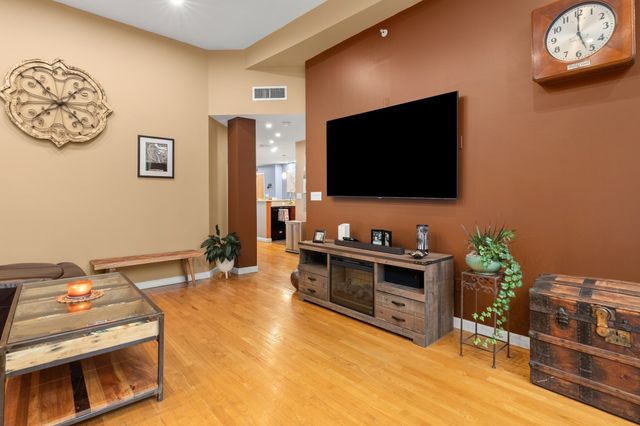170 Oxford St 201, Lynn, MA 01901