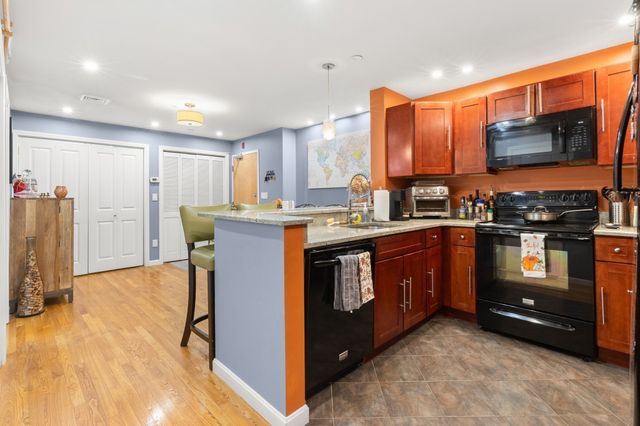 170 Oxford St 201, Lynn, MA 01901