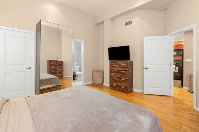 170 Oxford St 201, Lynn, MA 01901
