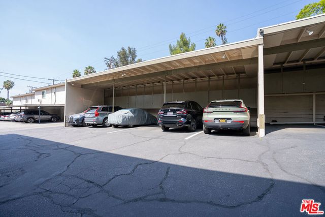 1633 N Laurel Avenue, Los Angeles, CA 90046