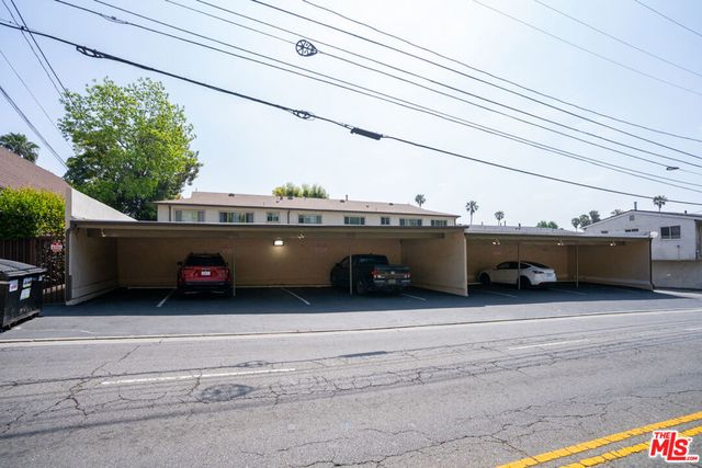1633 N Laurel Avenue, Los Angeles, CA 90046
