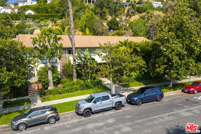 1633 N Laurel Avenue, Los Angeles, CA 90046