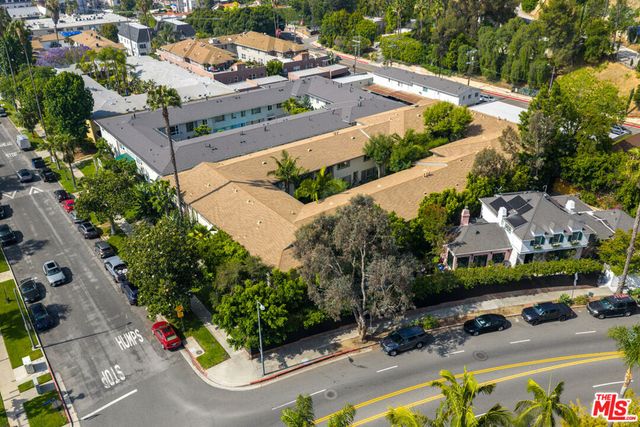 1633 N Laurel Avenue, Los Angeles, CA 90046