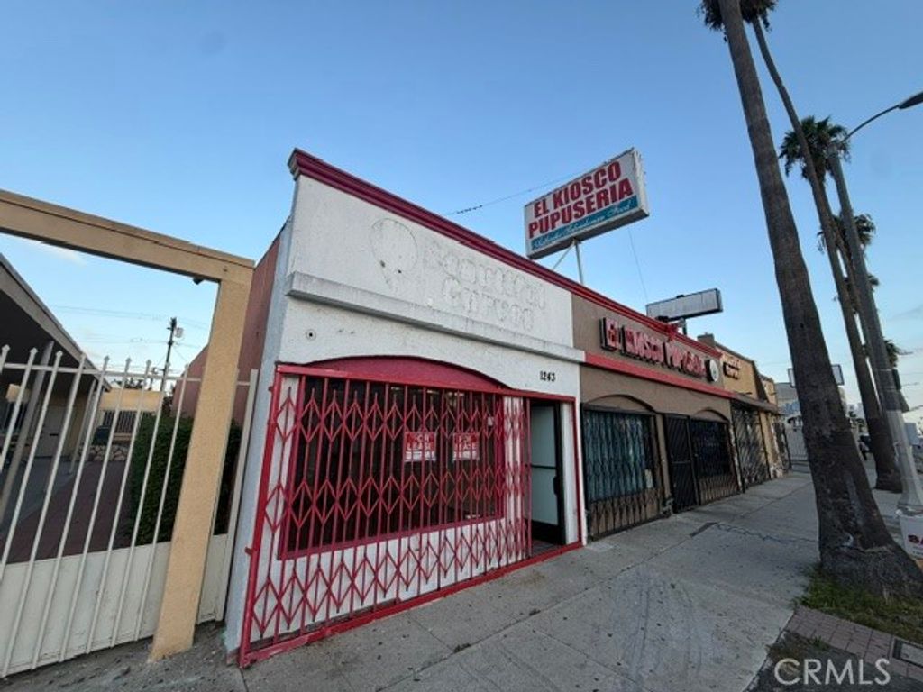 1243 N Avalon Boulevard, Los Angeles, CA 90744 — photo 3